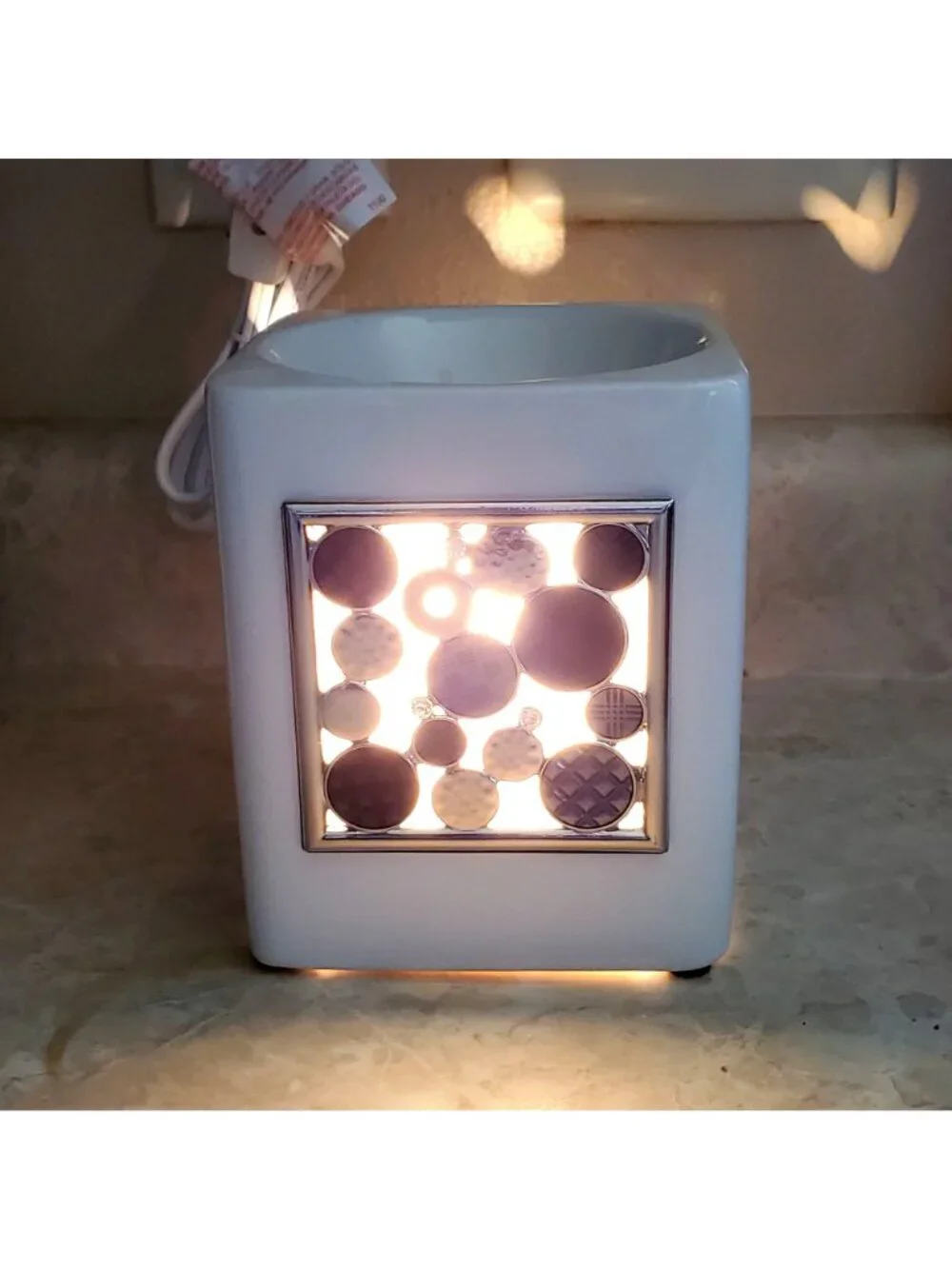 Scentsy Custom Sleek White Full Size Warmer with Dazzle Bling Gallery Frame